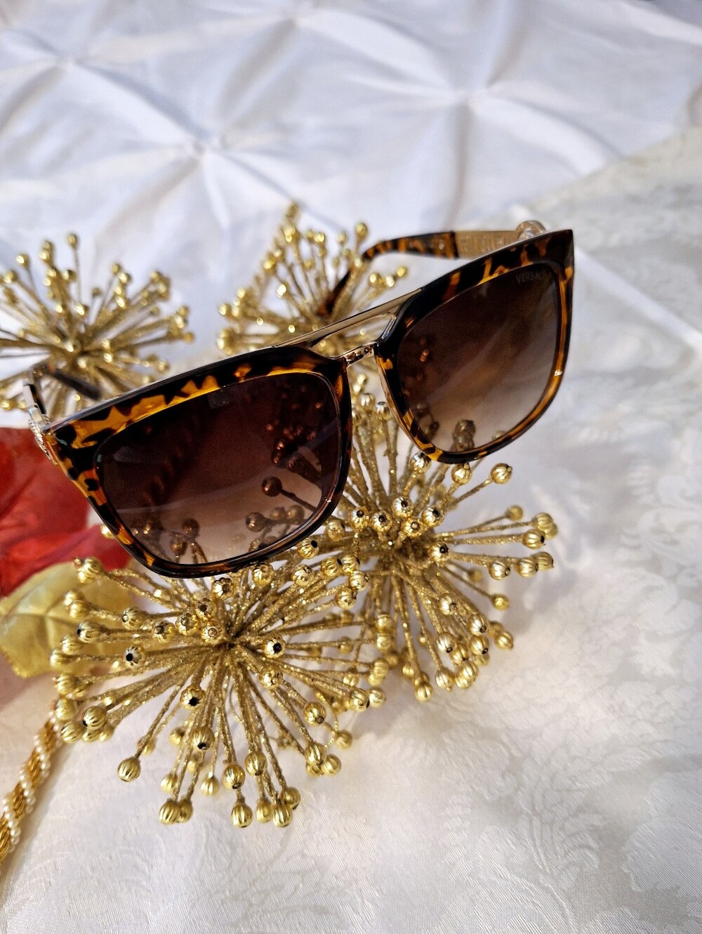 💞 VERSACE ME CHIC LOGO SHADES - NWOT